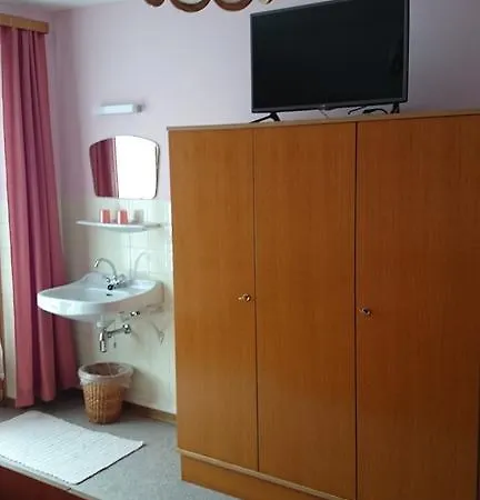 Haus Alpina *